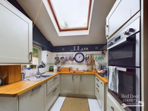 Kitchen- click for photo gallery